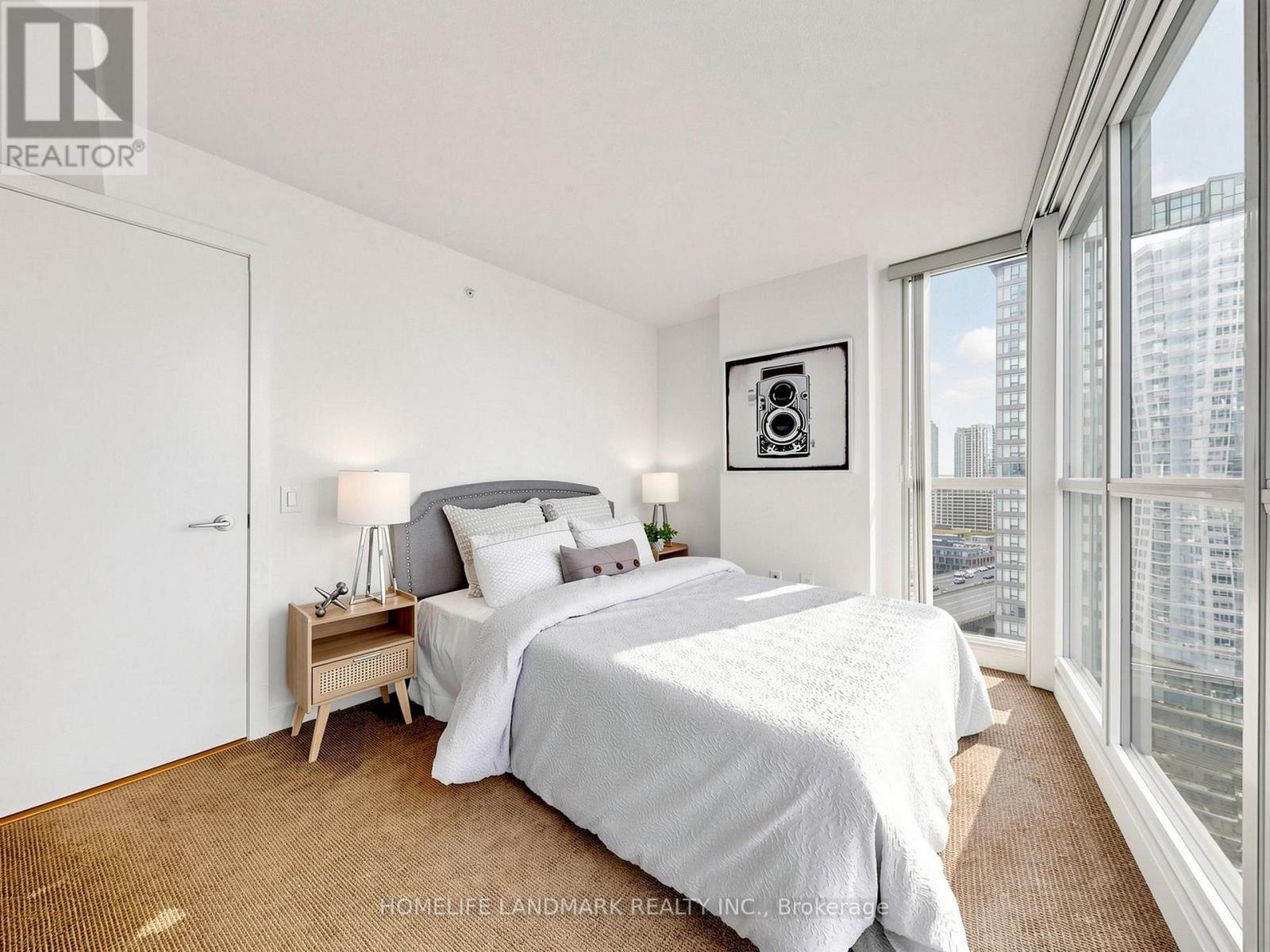 2215 - 75 Queens Wharf Road, Toronto, Ontario  M5V 0J8 - Photo 18 - C13722138