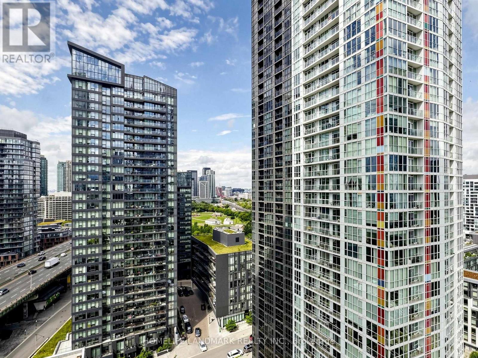 2215 - 75 Queens Wharf Road, Toronto, Ontario  M5V 0J8 - Photo 31 - C13722138