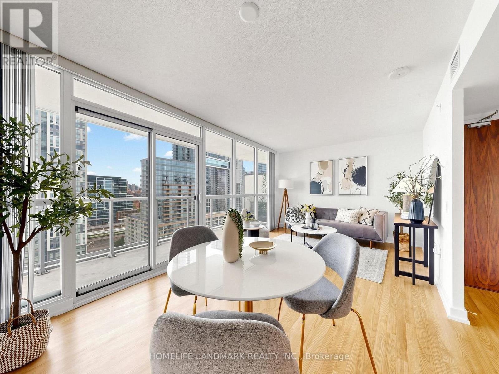 2215 - 75 Queens Wharf Road, Toronto, Ontario  M5V 0J8 - Photo 6 - C13722138