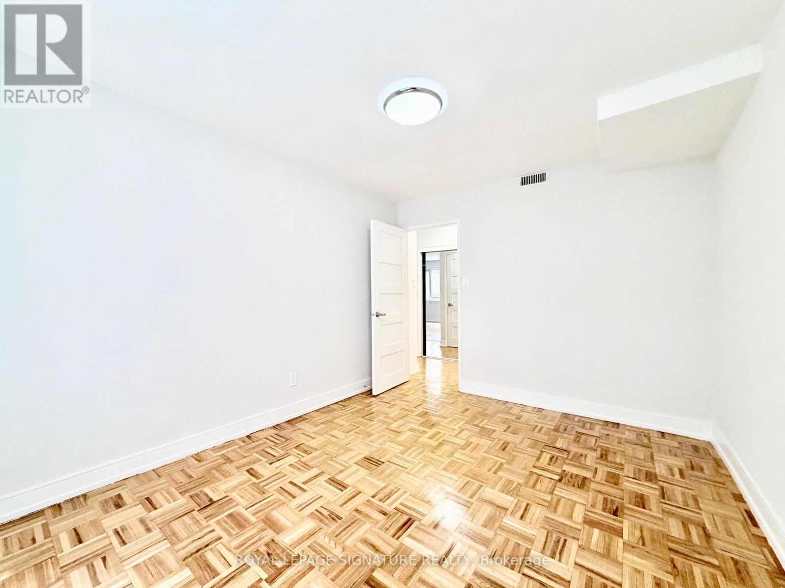 307 - 95 Lawton Boulevard, Toronto, Ontario  M4V 1Z8 - Photo 11 - C13722236