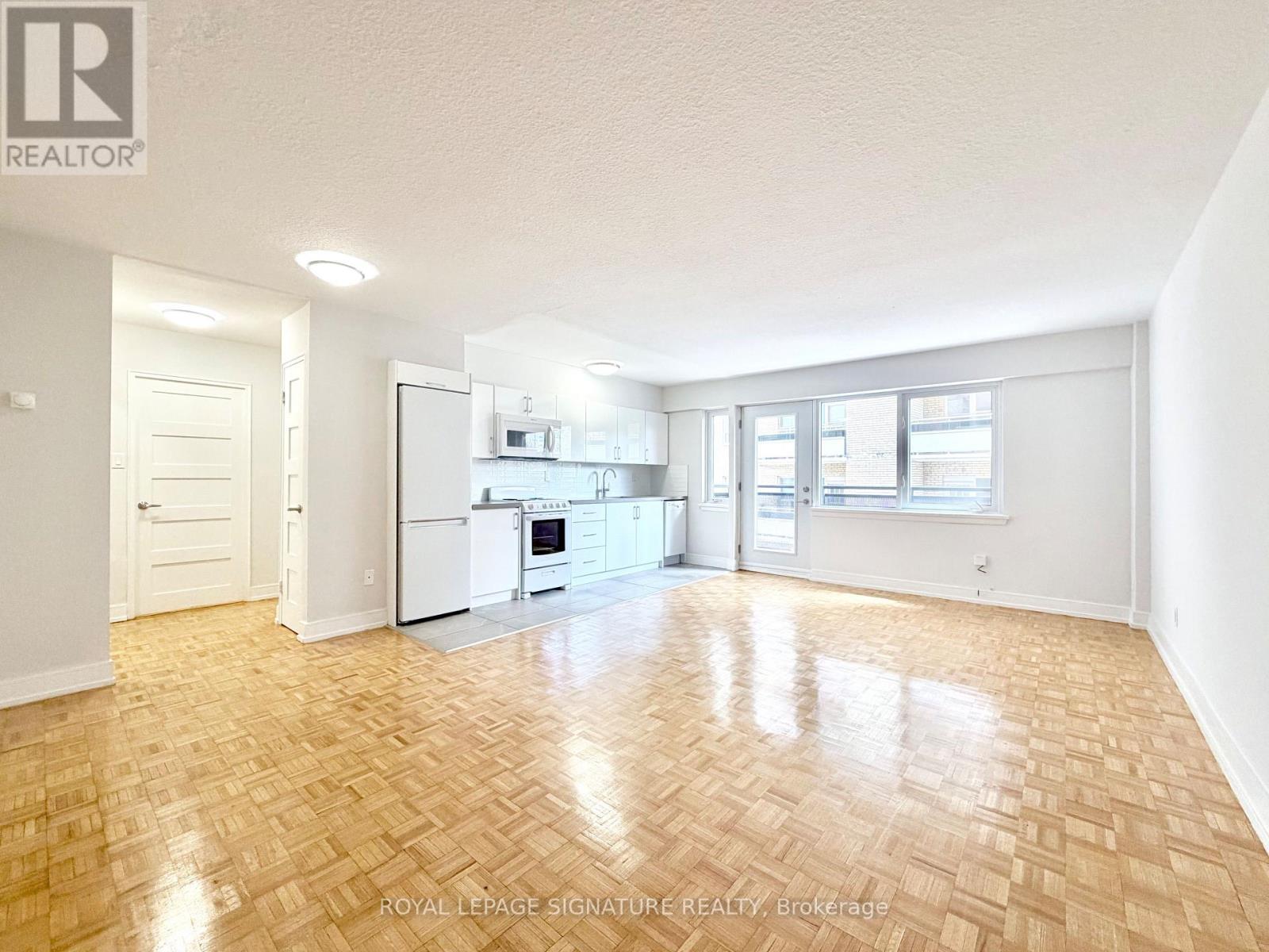 307 - 95 Lawton Boulevard, Toronto, Ontario  M4V 1Z8 - Photo 2 - C13722236