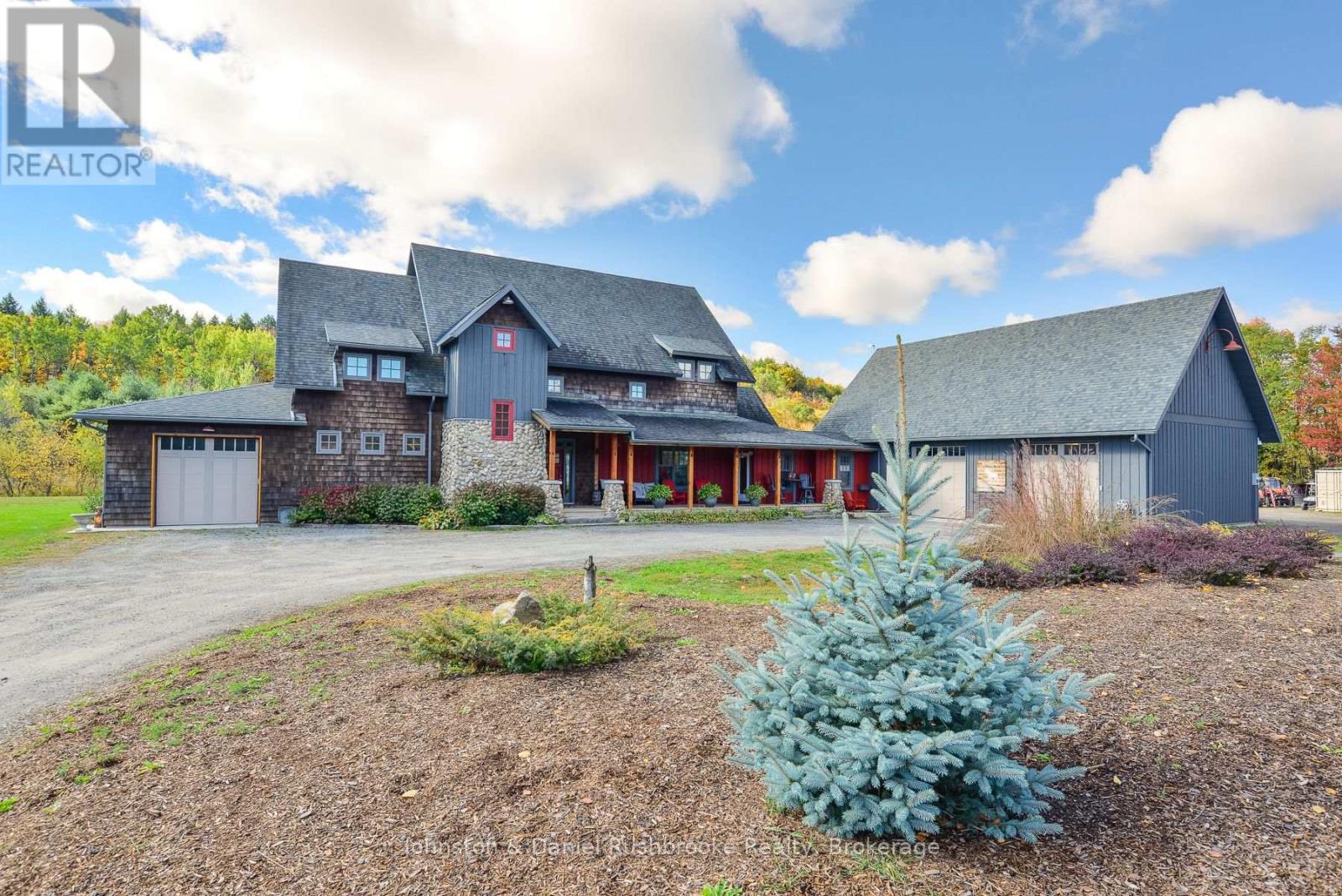 1422 Muskoka Rd 118 Road W, Bracebridge, Ontario  P1L 1W8 - Photo 3 - X13722118