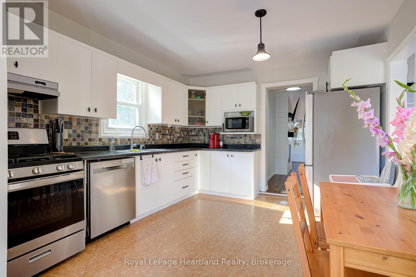 166 Goderich Street W, Huron East, Ontario  N0K 1W0 - Photo 12 - X13722320