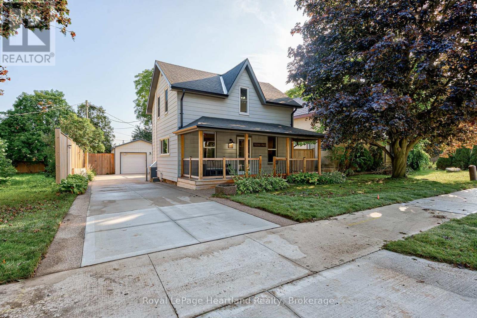 166 Goderich Street W, Huron East, Ontario  N0K 1W0 - Photo 2 - X13722320