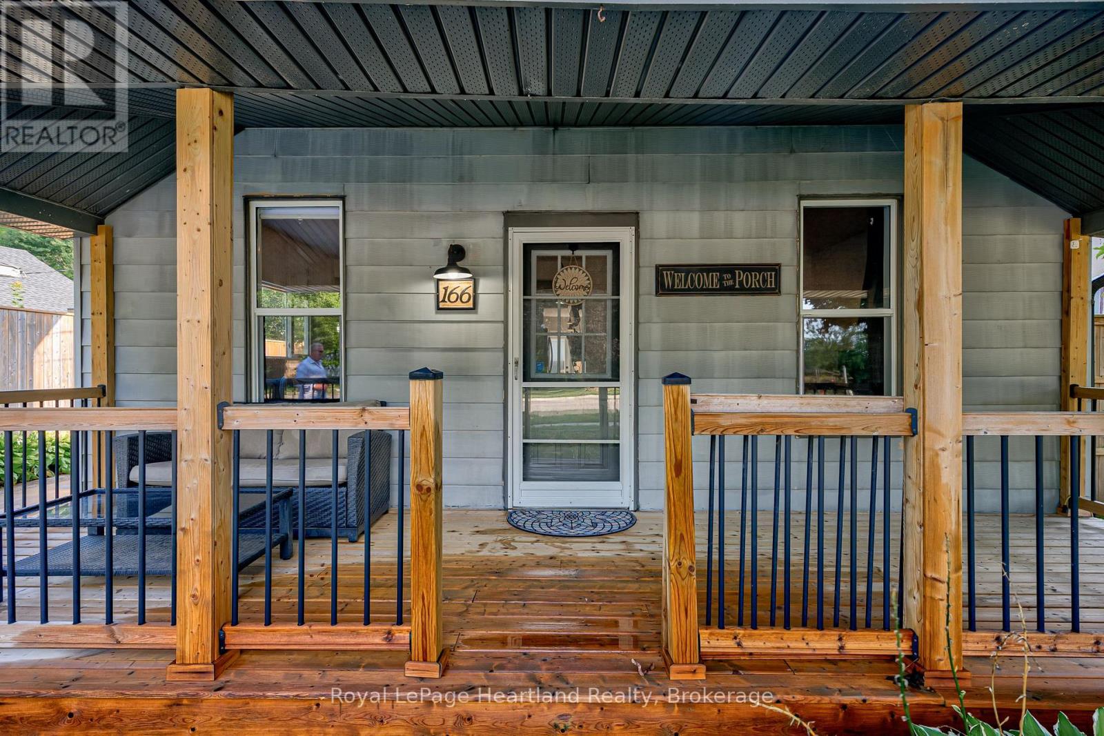 166 Goderich Street W, Huron East, Ontario  N0K 1W0 - Photo 4 - X13722320