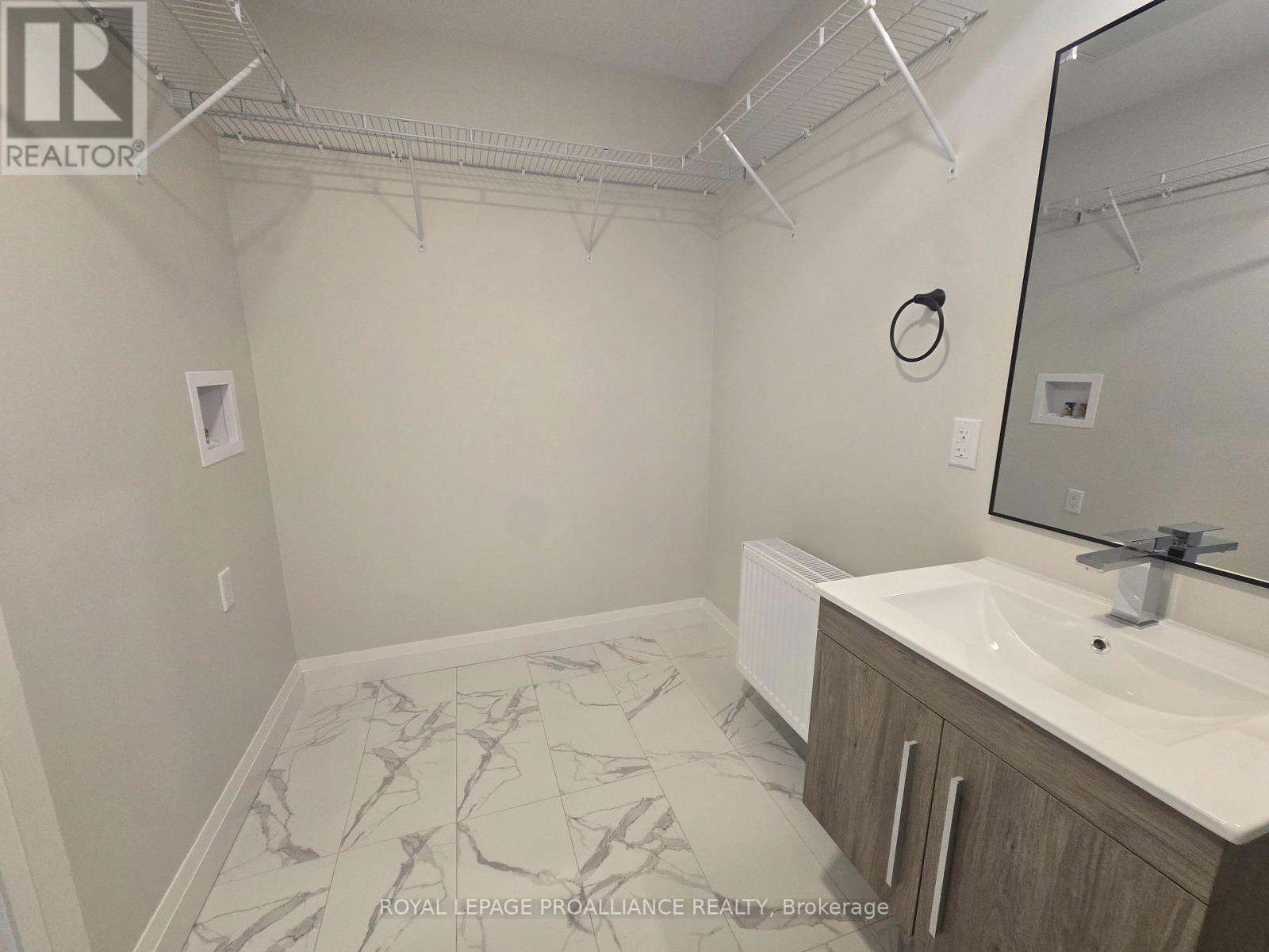 202 - 241 Front Street, Belleville, Ontario  K8N 2Z6 - Photo 12 - X13722210