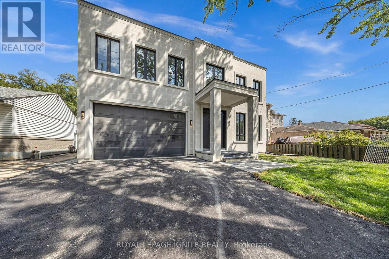 15 Deblyn Drive E, Toronto, Ontario M1S 1J4 - Photo 2 - E13722348
