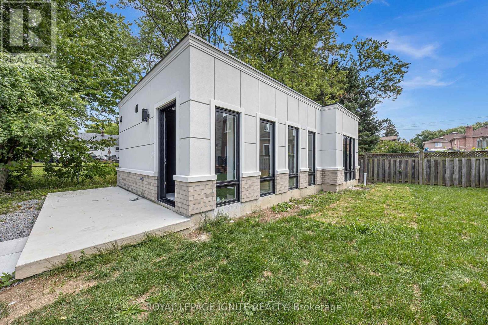 15 Deblyn Drive E, Toronto, Ontario M1S 1J4 - Photo 43 - E13722348