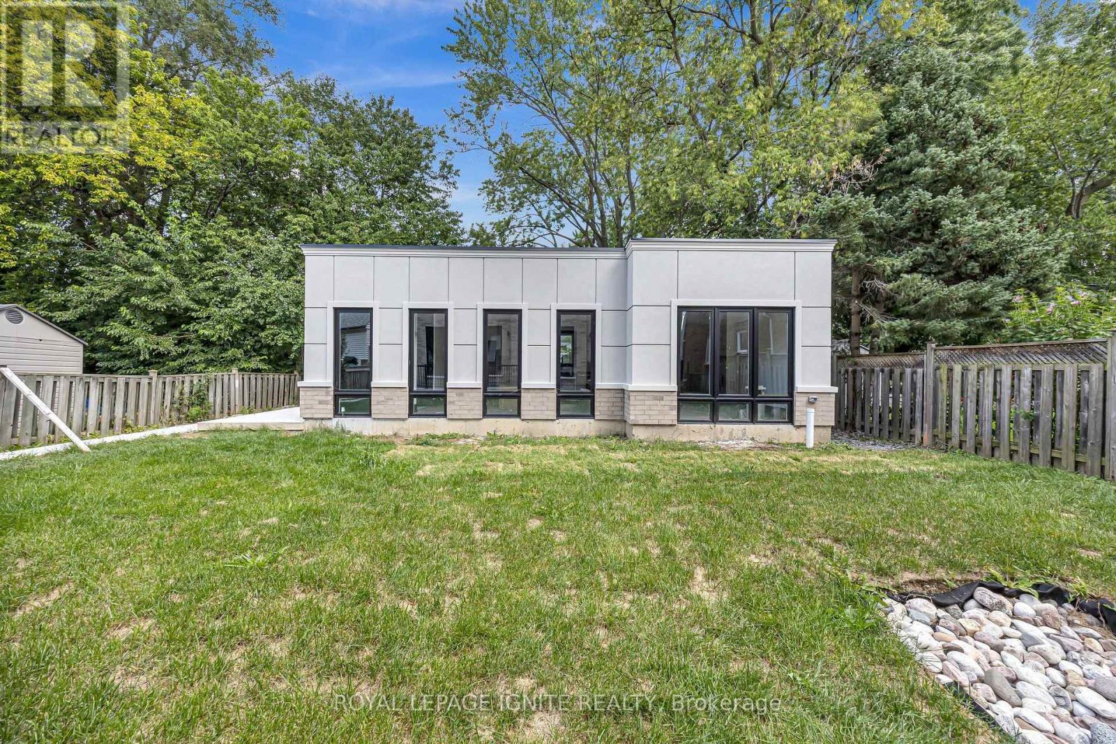 15 Deblyn Drive E, Toronto, Ontario M1S 1J4 - Photo 44 - E13722348