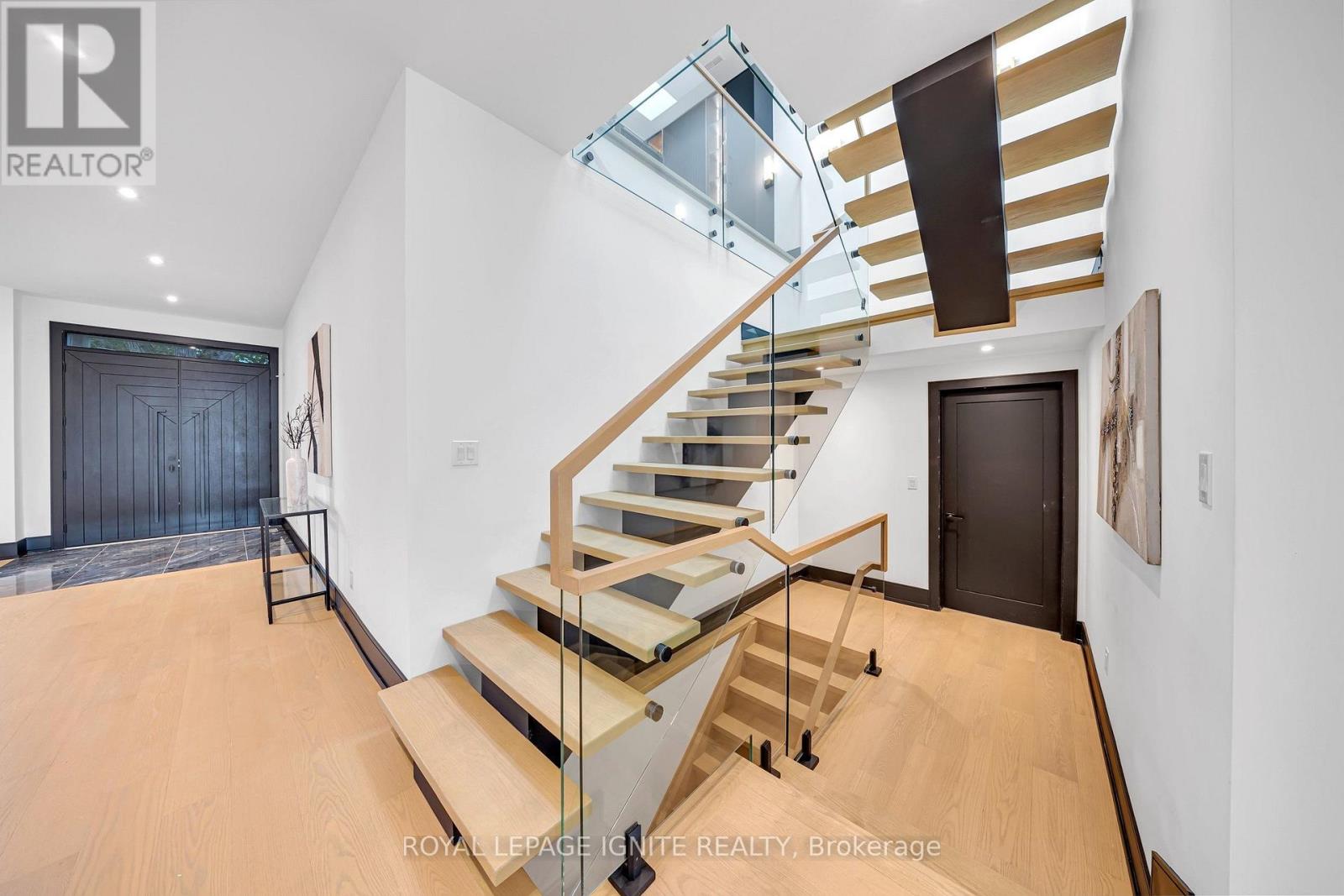 15 Deblyn Drive E, Toronto, Ontario M1S 1J4 - Photo 8 - E13722348