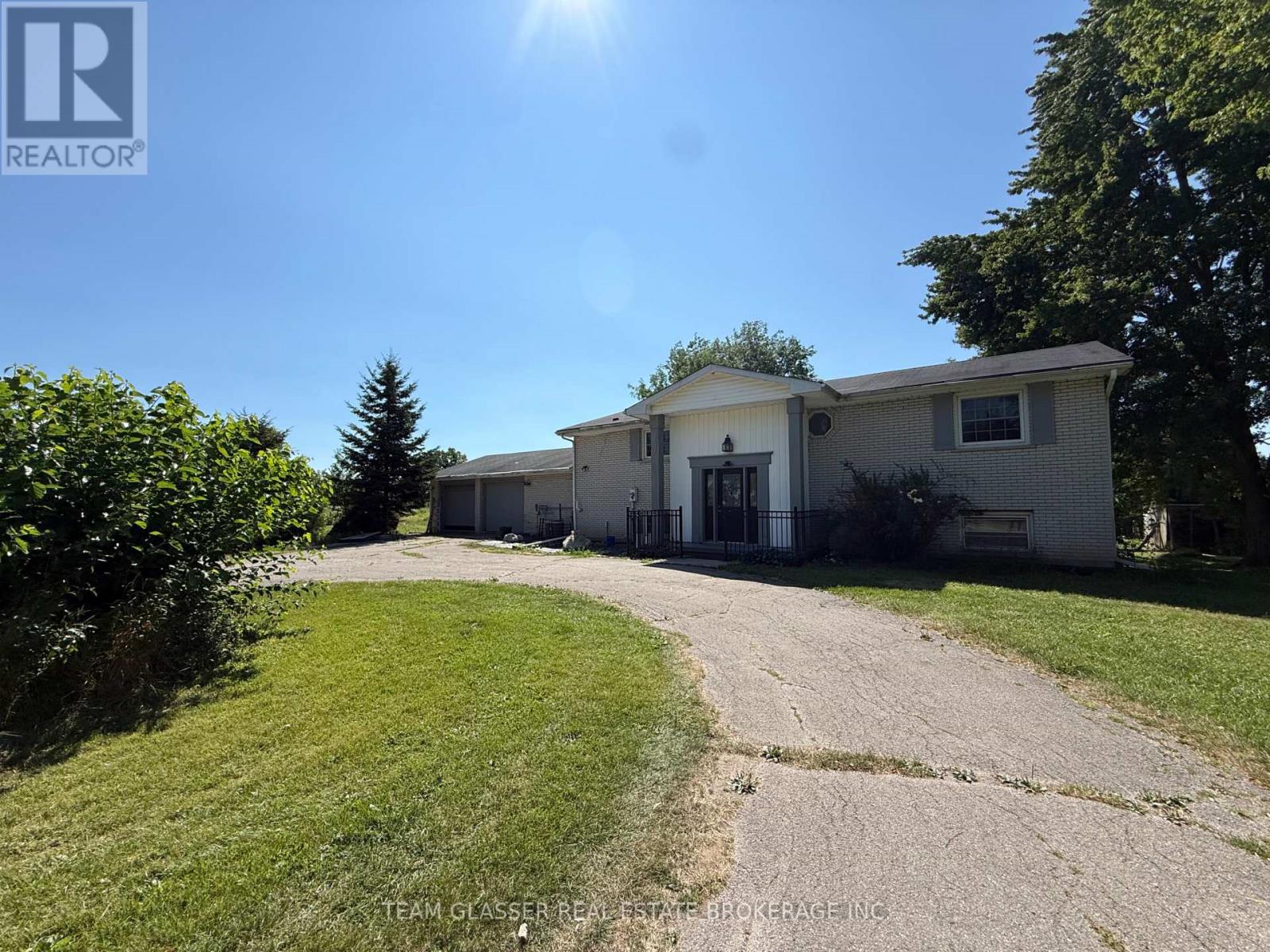 7395 Westminster Drive, London South, Ontario N6P 1N4 - Photo 2 - X13722226