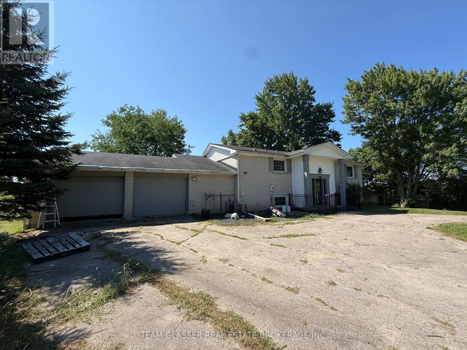 7395 Westminster Drive, London South, Ontario N6P 1N4 - Photo 3 - X13722226