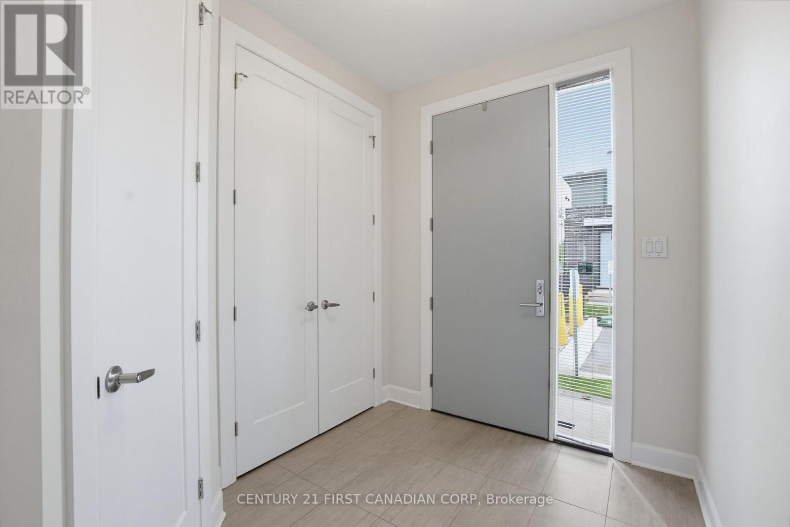 76 - 499 Sophia Crescent, London North, Ontario  N6G 0X9 - Photo 2 - X13722264