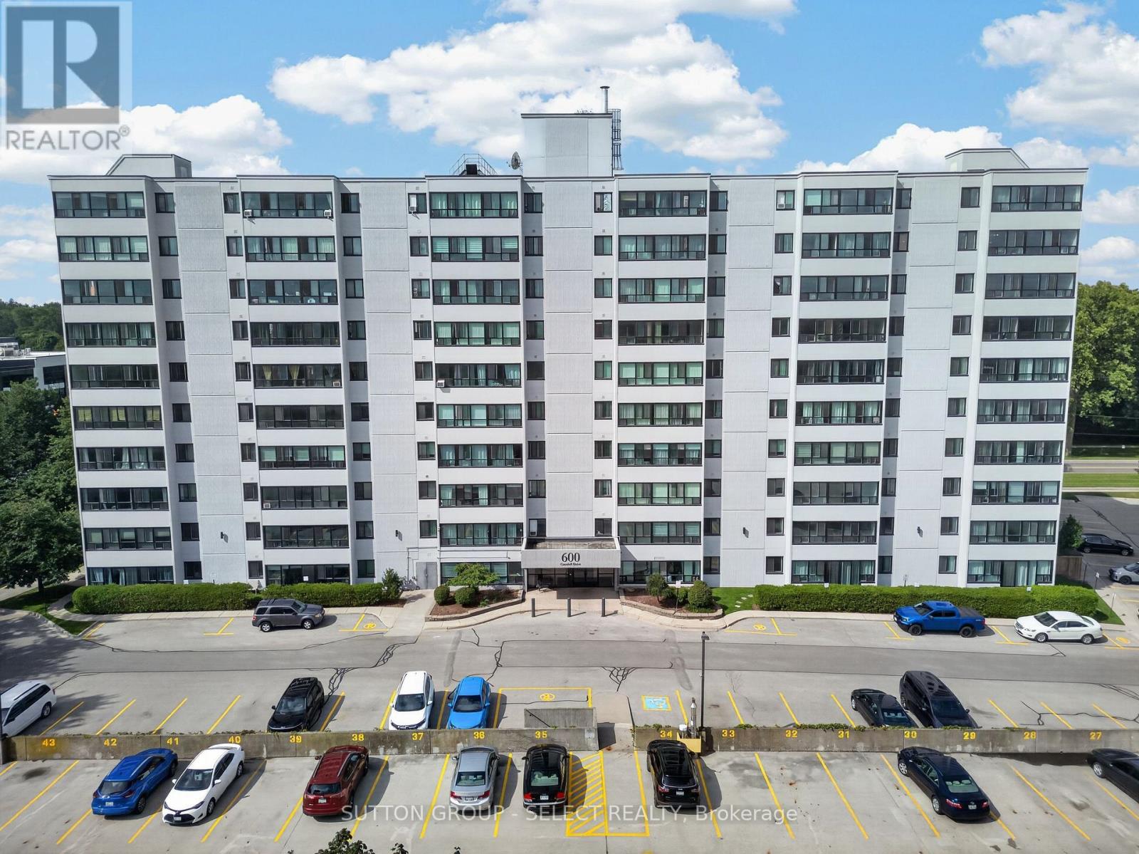 $225,000612 - 600 Grenfell Drive, London North, Ontario