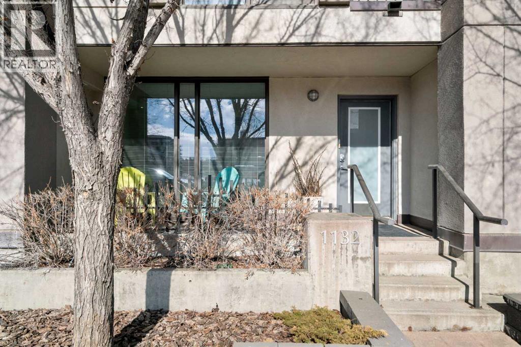 1132 12 Avenue SW, Calgary, Alberta  T2R 0J7 - Photo 2 - A2320416