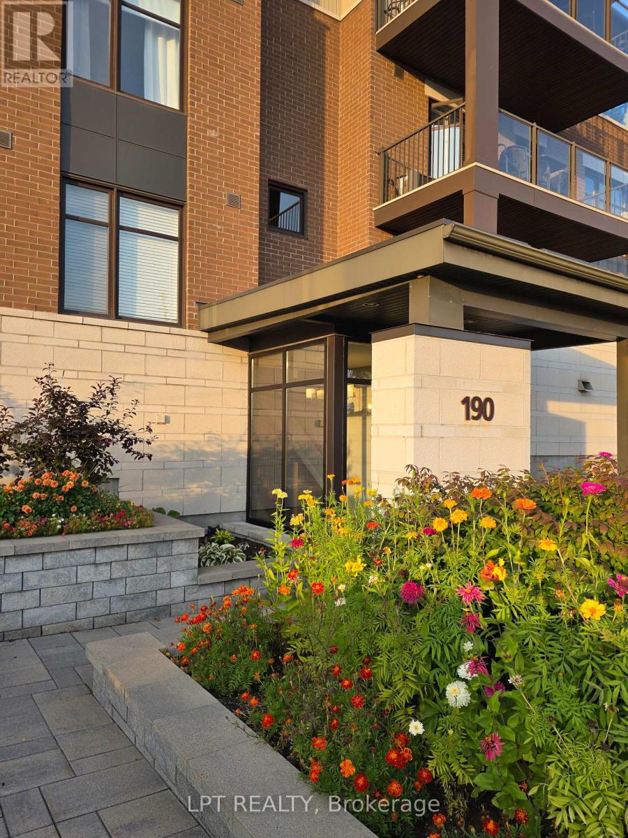 203 - 190 GUELPH PRIVATE, Ottawa, Ontario
