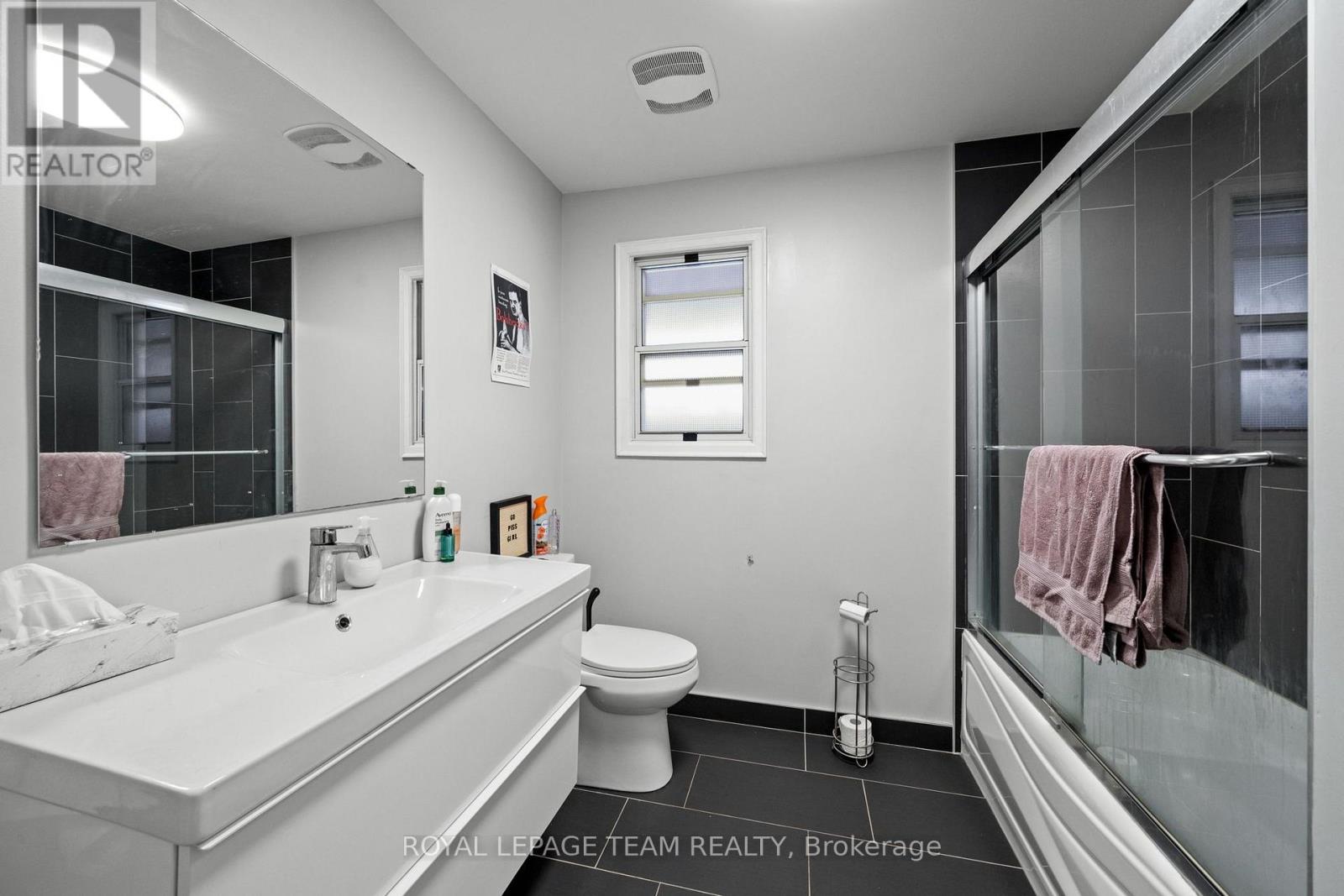 331 Flora Street, Ottawa, Ontario  K1R 5S1 - Photo 33 - X13722170