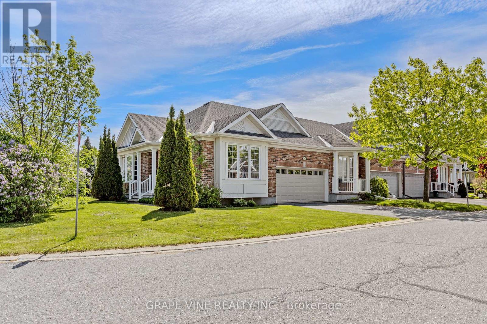 201 RAMELTON PRIVATE, Ottawa, Ontario