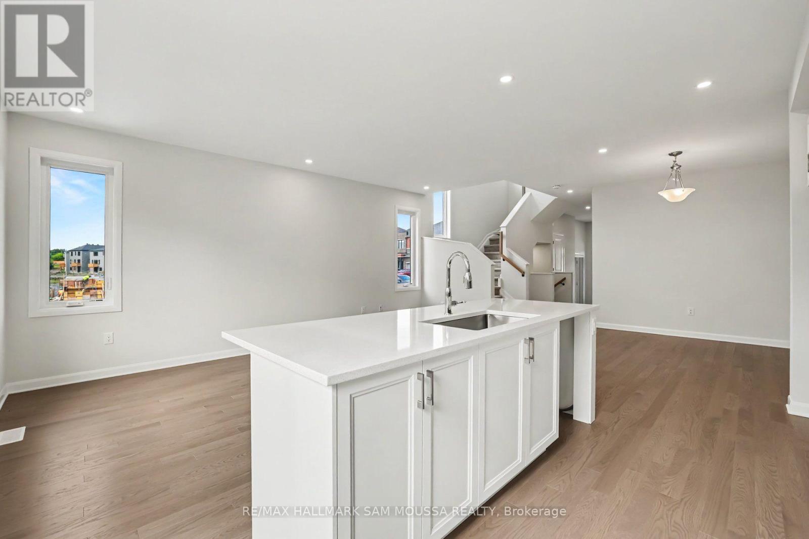 886 Eileen Vollick Crescent, Ottawa, Ontario K2W 0M8 - Photo 11 - X13722230