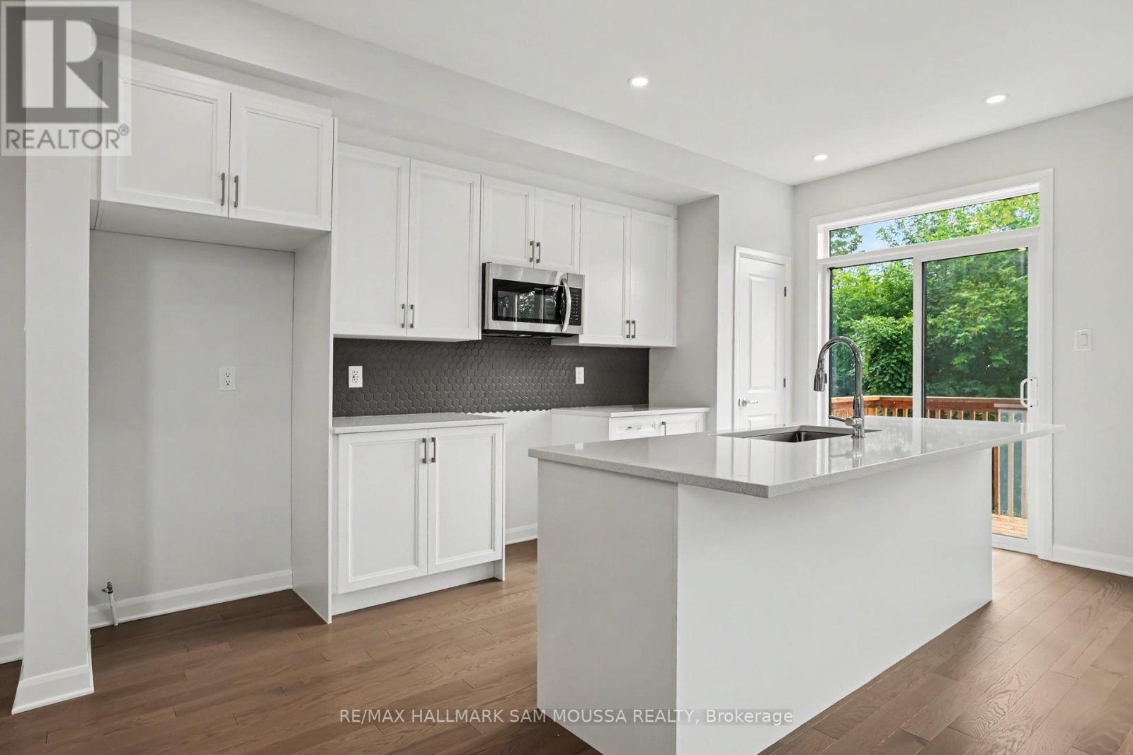886 Eileen Vollick Crescent, Ottawa, Ontario K2W 0M8 - Photo 7 - X13722230