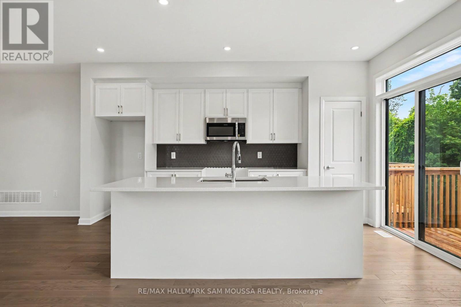 886 Eileen Vollick Crescent, Ottawa, Ontario K2W 0M8 - Photo 8 - X13722230