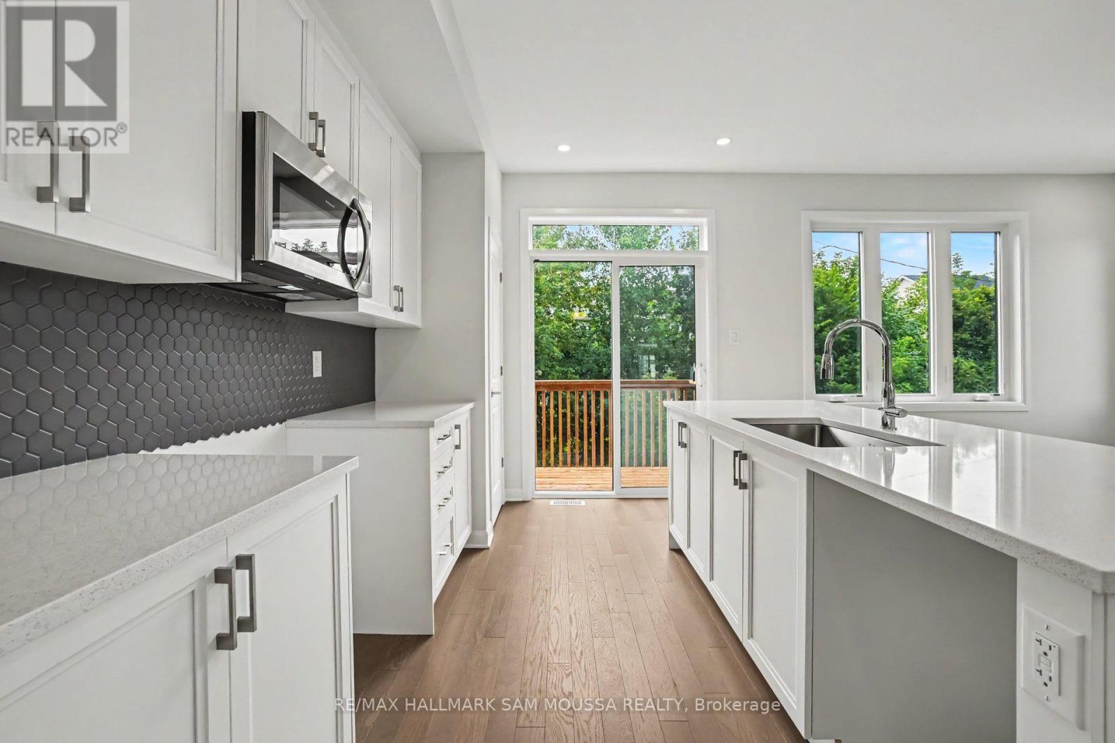 886 Eileen Vollick Crescent, Ottawa, Ontario K2W 0M8 - Photo 9 - X13722230