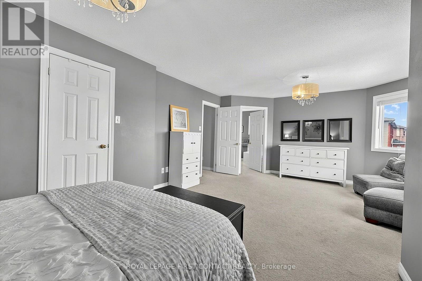 1 Brown Wood Drive, Barrie (Little Lake), Ontario  L4M 6N4 - Photo 23 - S13722228