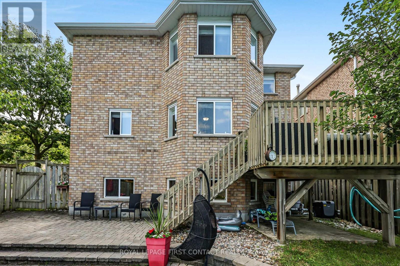 1 Brown Wood Drive, Barrie (Little Lake), Ontario  L4M 6N4 - Photo 33 - S13722228