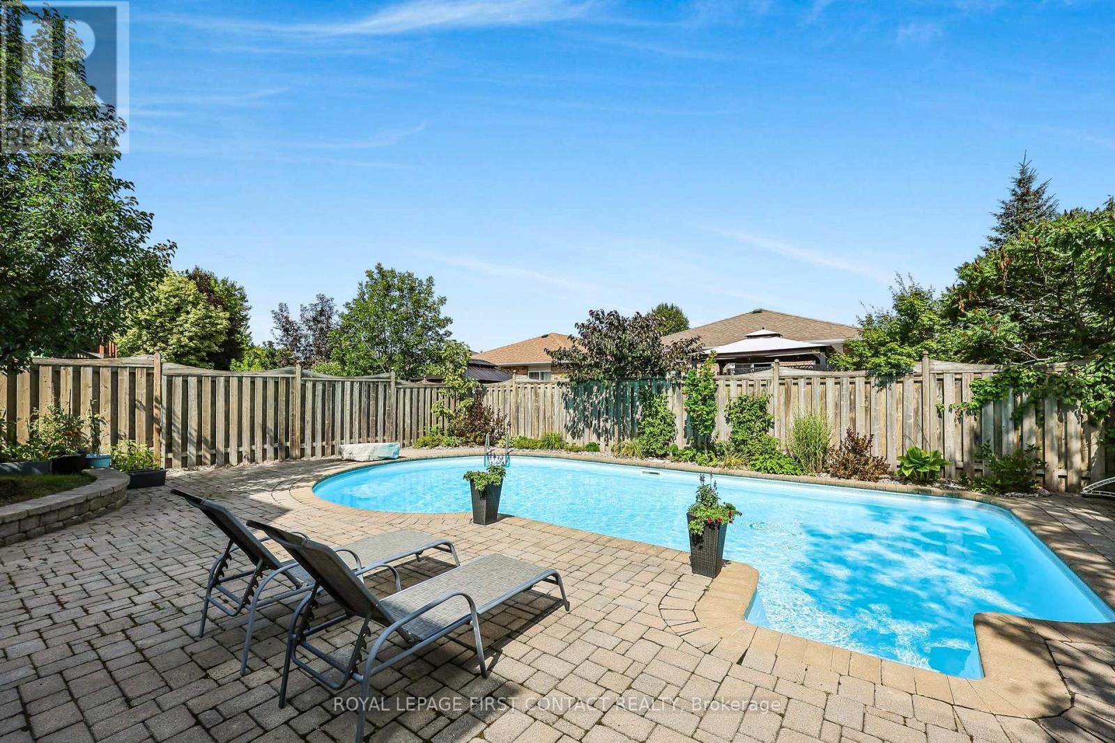 1 Brown Wood Drive, Barrie (Little Lake), Ontario  L4M 6N4 - Photo 34 - S13722228