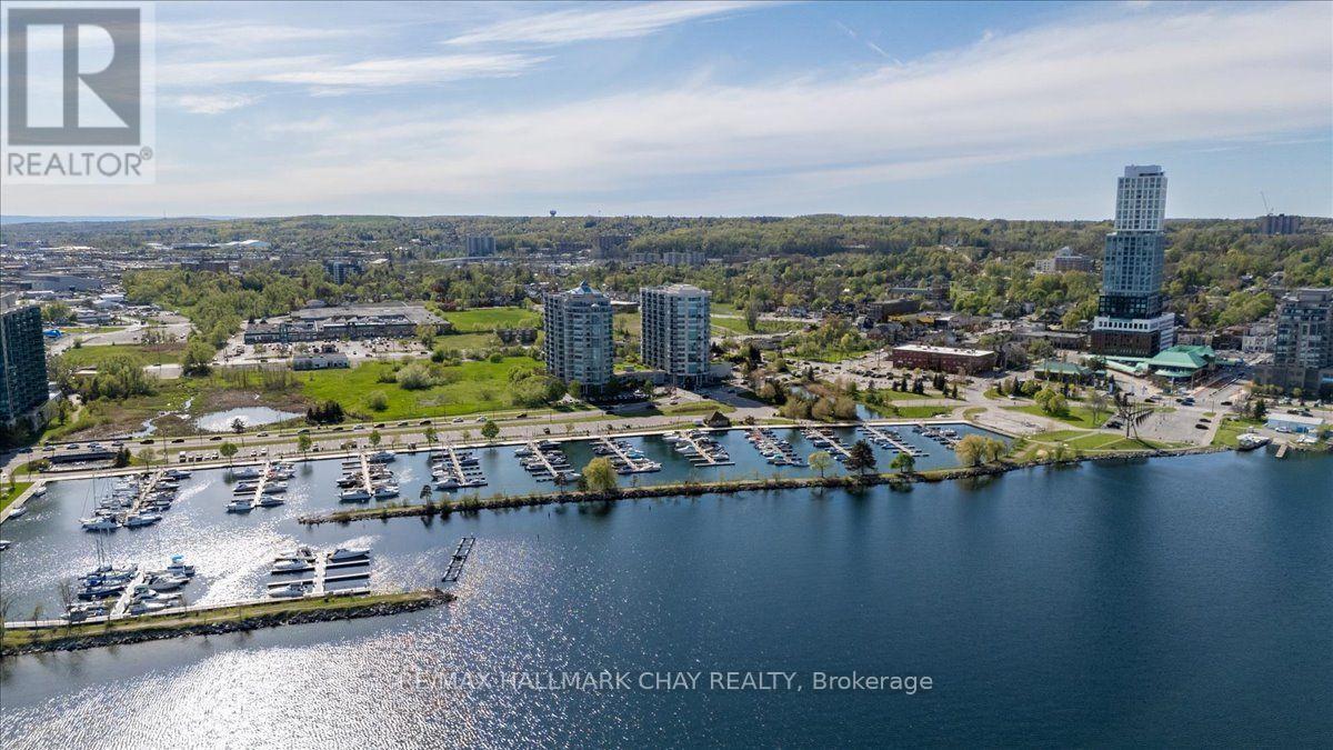 605 - 2 TORONTO STREET, barrie (lakeshore), Ontario