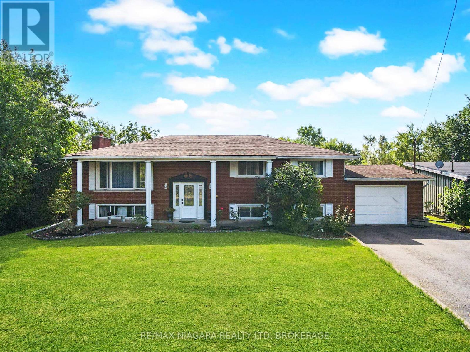 318 ALBANY STREET, Fort Erie, Ontario