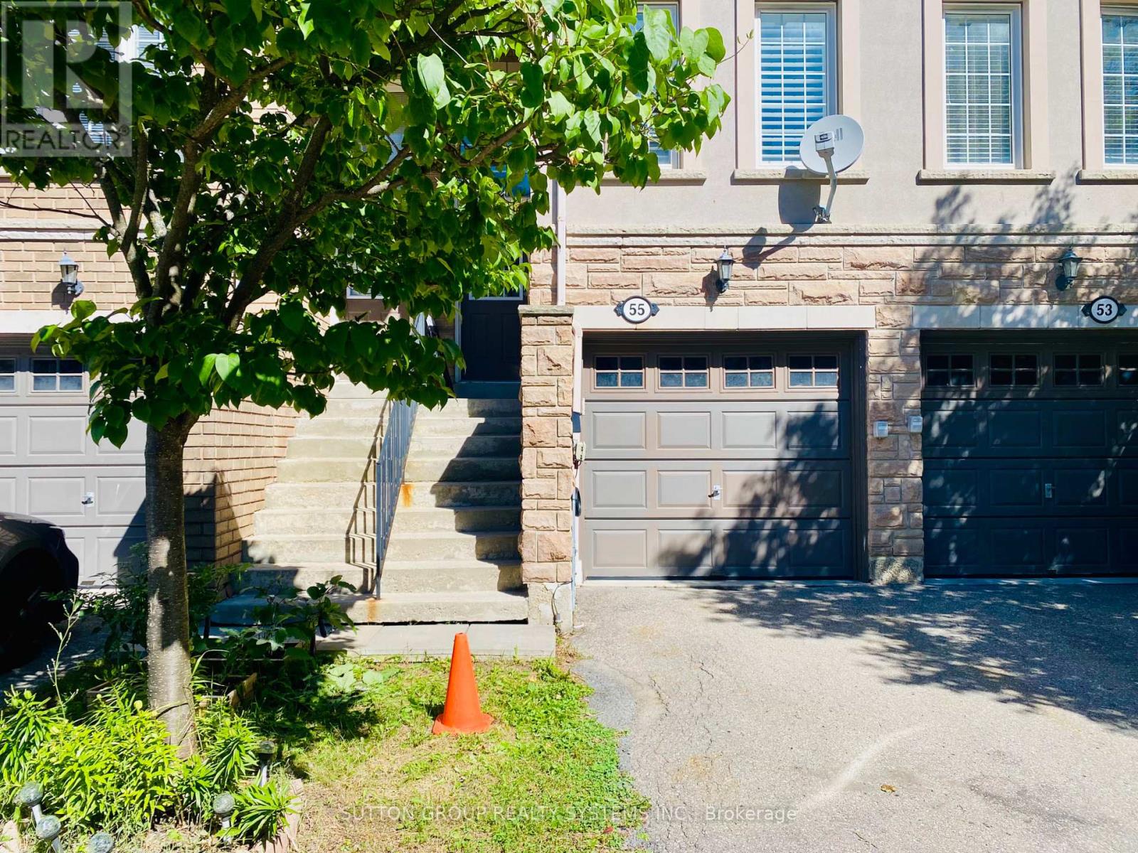 55 - 435 Hensall Circle, Mississauga, Ontario  L5A 4P1 - Photo 2 - W13721090