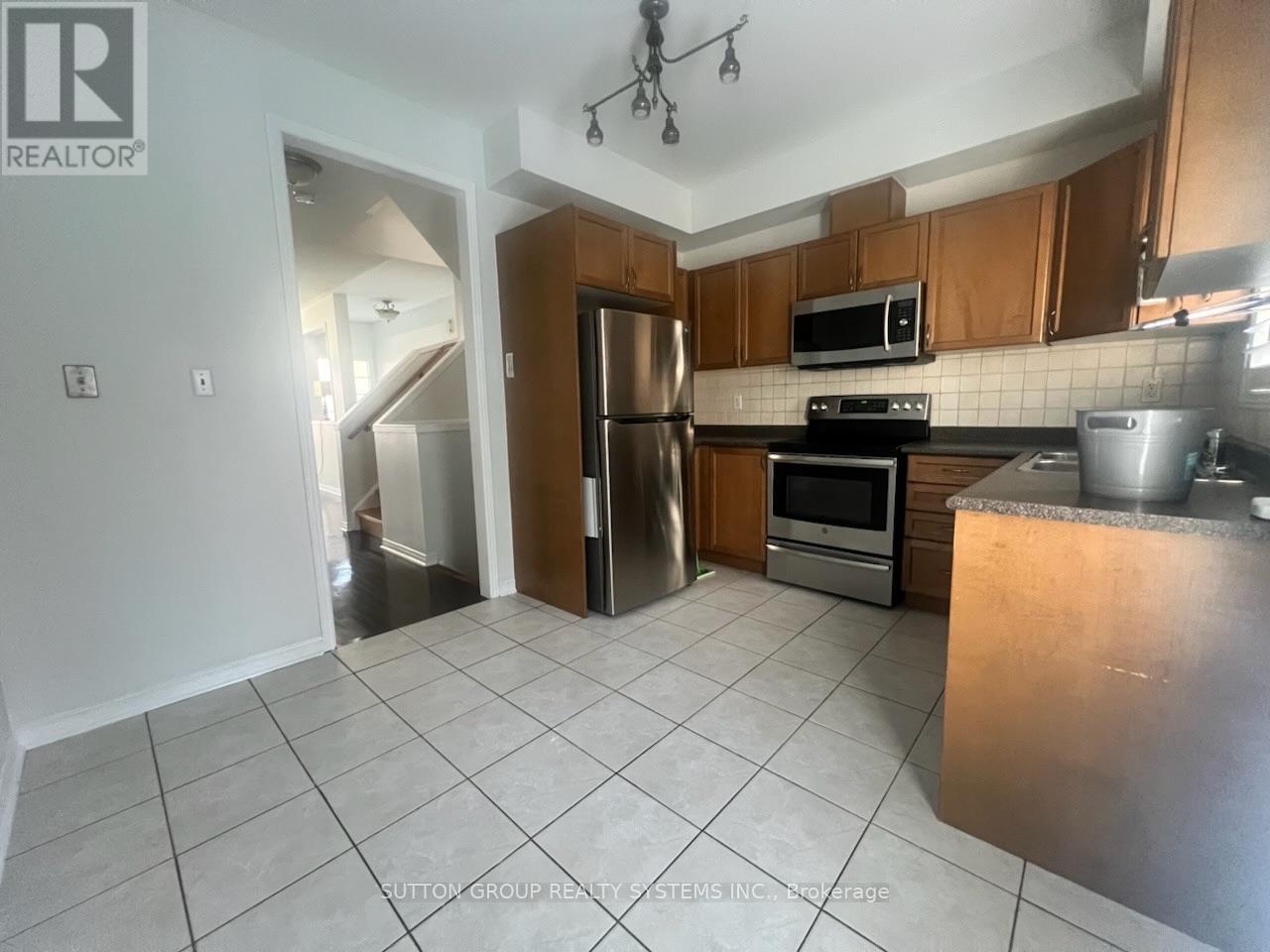 55 - 435 Hensall Circle, Mississauga, Ontario  L5A 4P1 - Photo 7 - W13721090