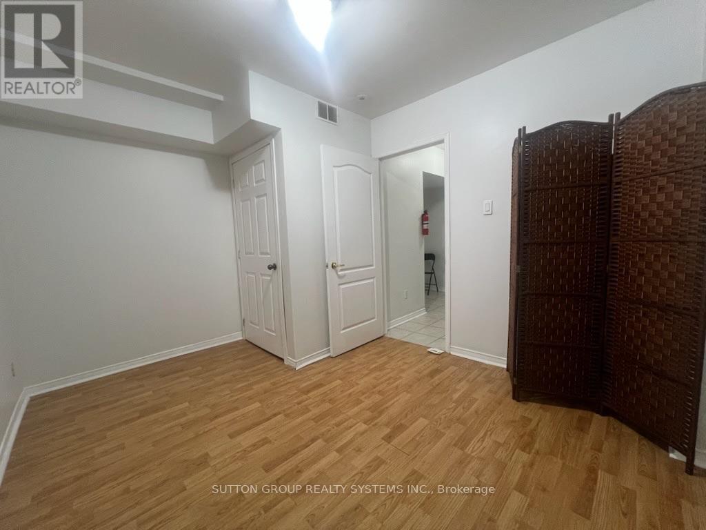 55 - 435 Hensall Circle, Mississauga, Ontario  L5A 4P1 - Photo 24 - W13721090