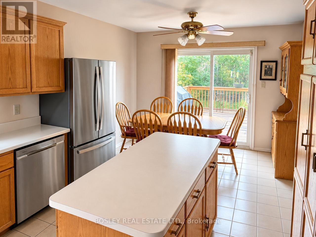 1606 Heritage Way, Oakville, Ontario  L6M 2Z5 - Photo 7 - W13722088