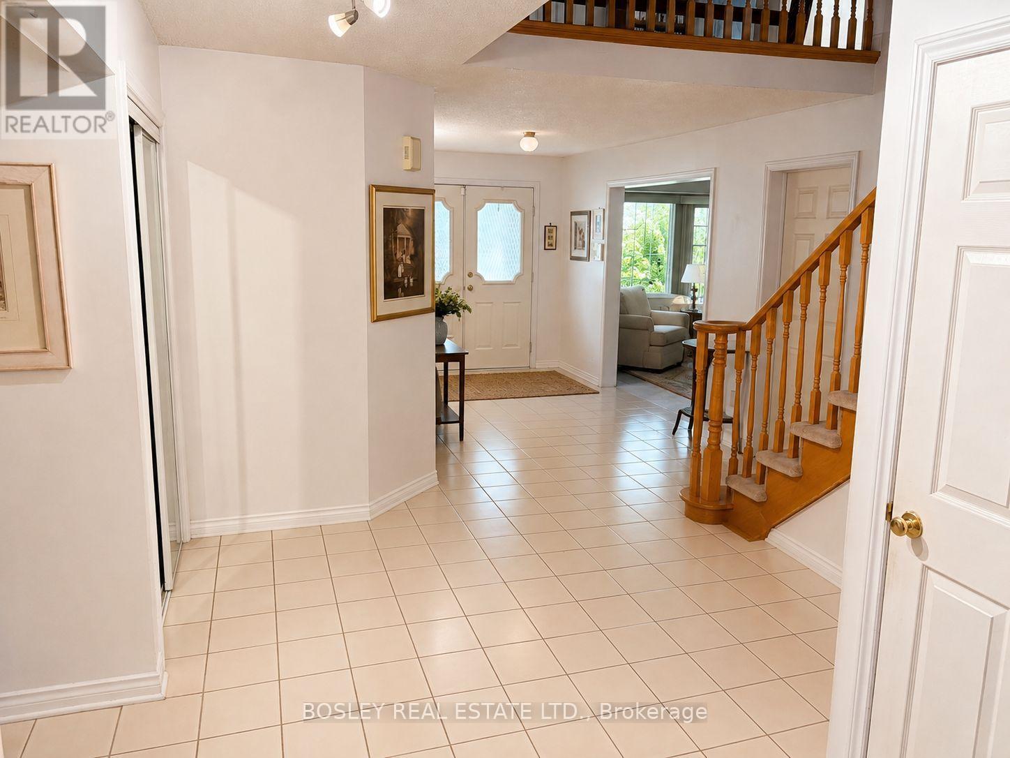 1606 Heritage Way, Oakville, Ontario  L6M 2Z5 - Photo 8 - W13722088