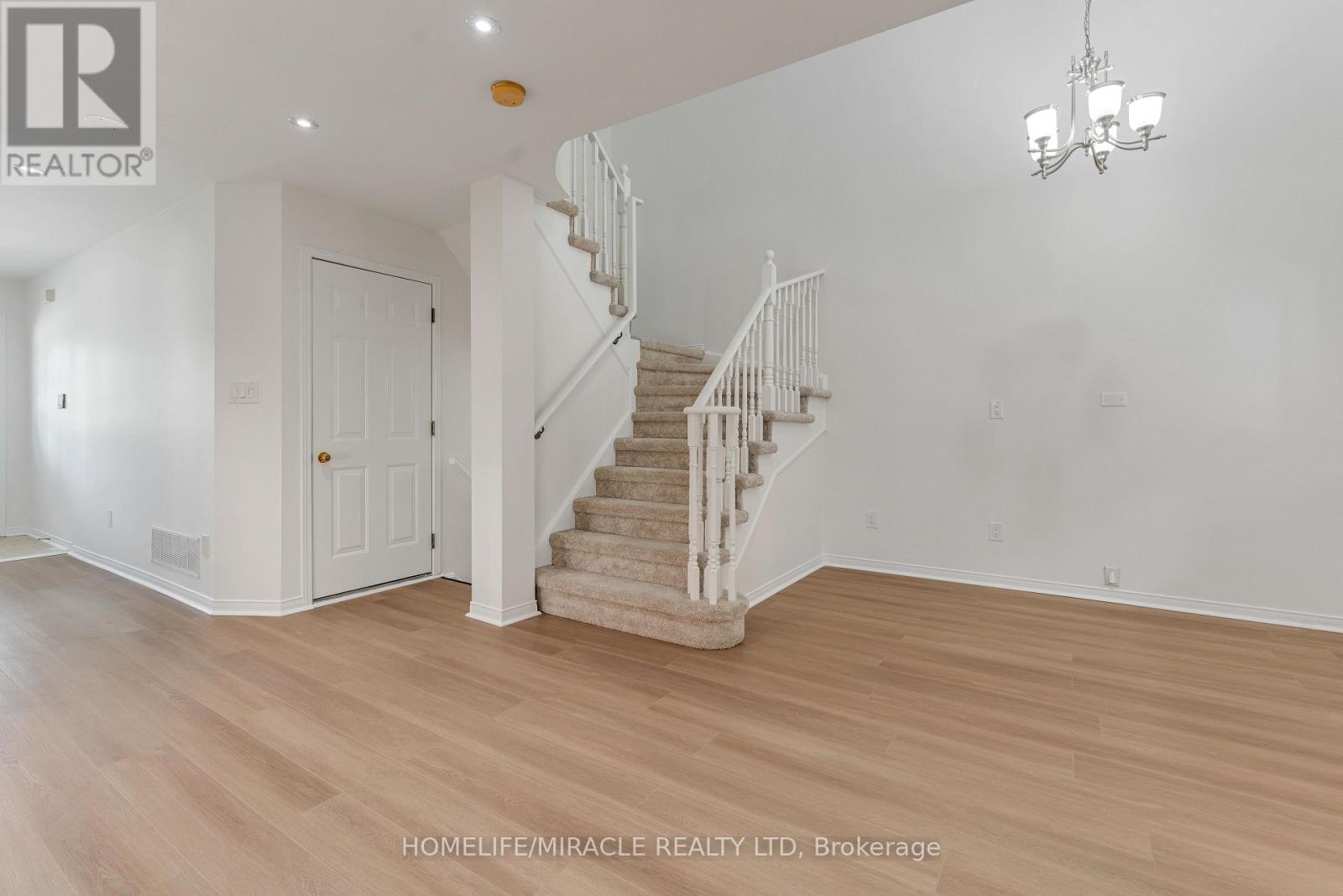 4191 Goldenrod Crescent, Mississauga, Ontario  L5V 3C2 - Photo 18 - W13722114