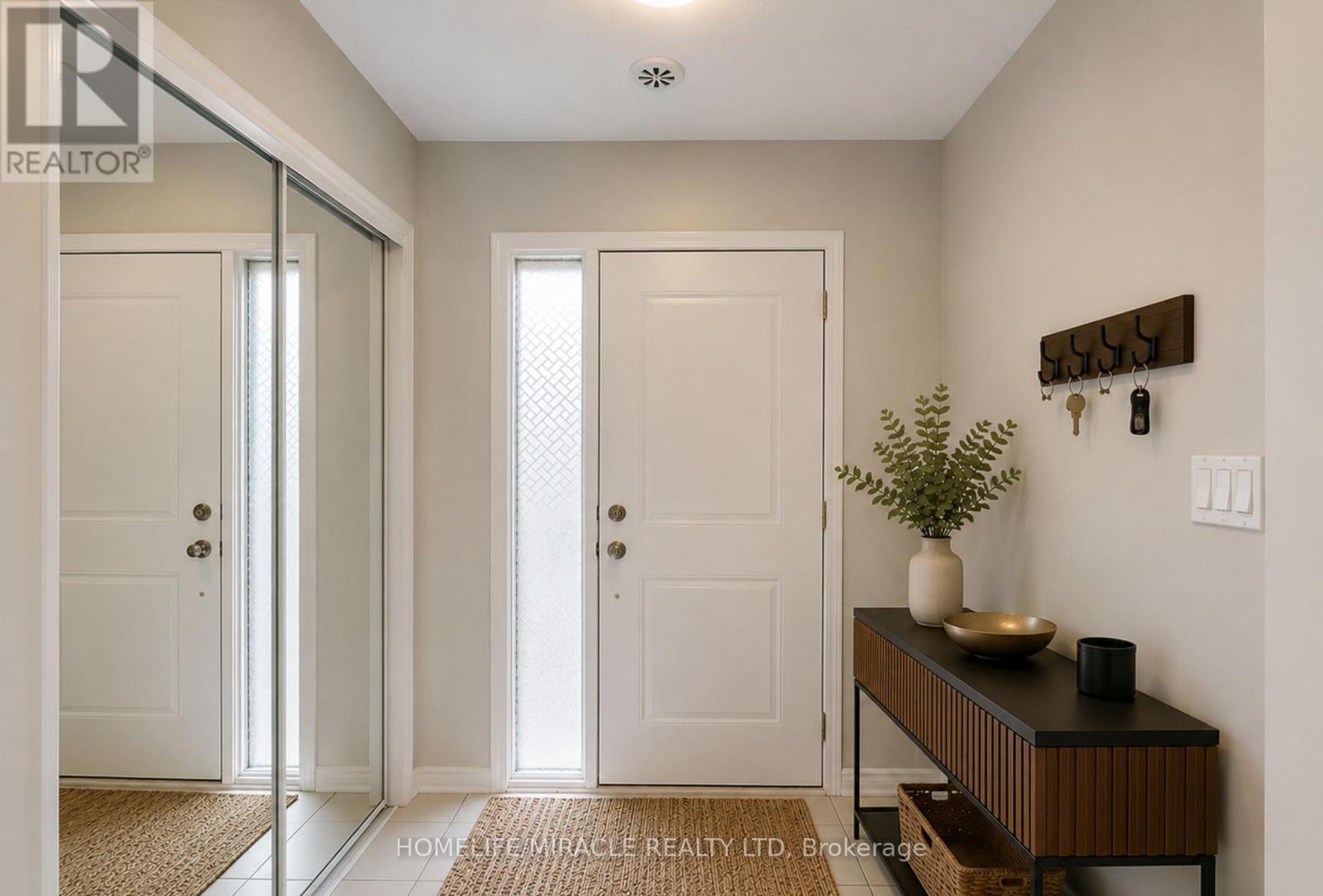 18 - 1125 Leger Way, Milton, Ontario L9E 1N7 - Photo 2 - W13722124