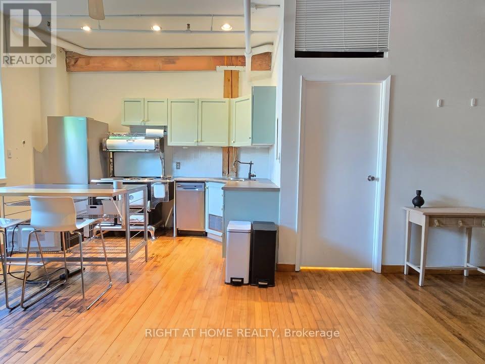 12 - 121 Prescott Avenue, Toronto, Ontario  M6N 3G8 - Photo 23 - W13722142