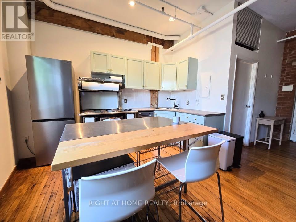 12 - 121 Prescott Avenue, Toronto, Ontario  M6N 3G8 - Photo 4 - W13722142