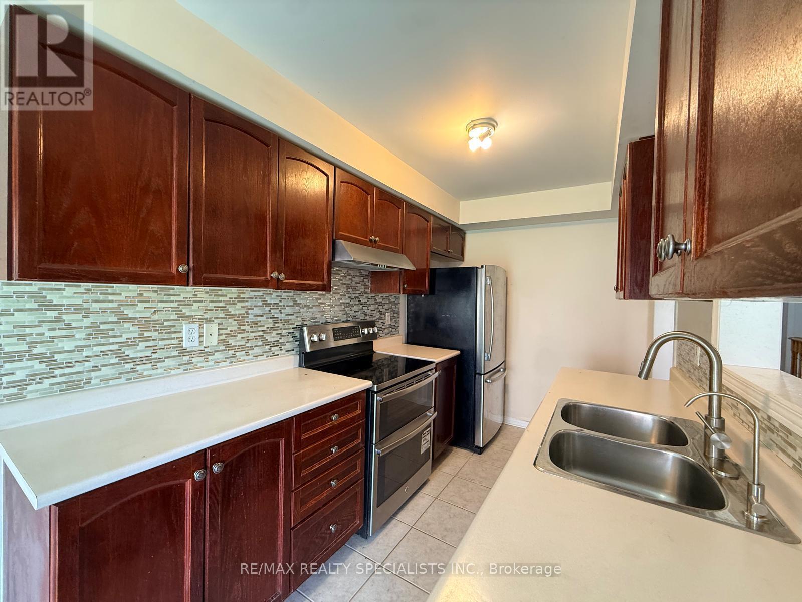 172 - 525 Novo Star Drive, Mississauga, Ontario  L5W 1X8 - Photo 9 - W13722172