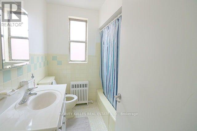 6 - 88 Trethewey Drive, Toronto, Ontario  M6M 4B4 - Photo 13 - W13722174