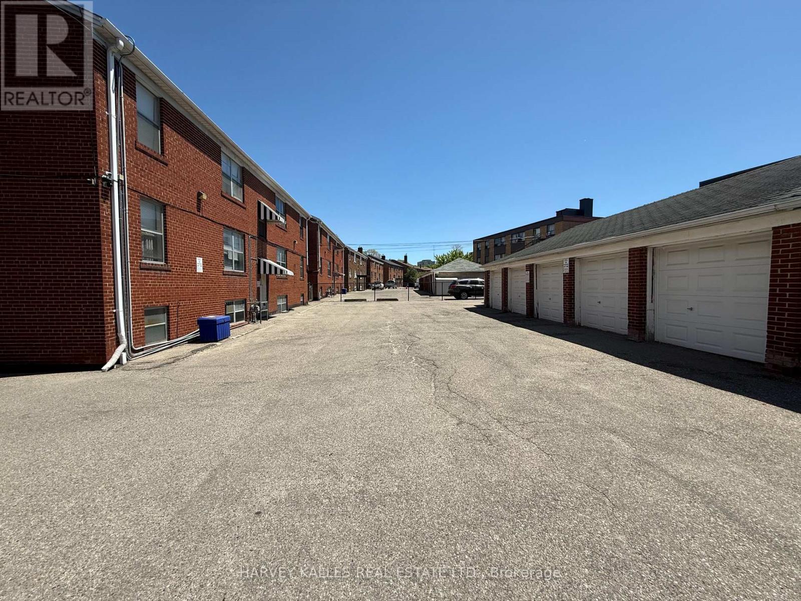 6 - 88 Trethewey Drive, Toronto, Ontario  M6M 4B4 - Photo 14 - W13722174