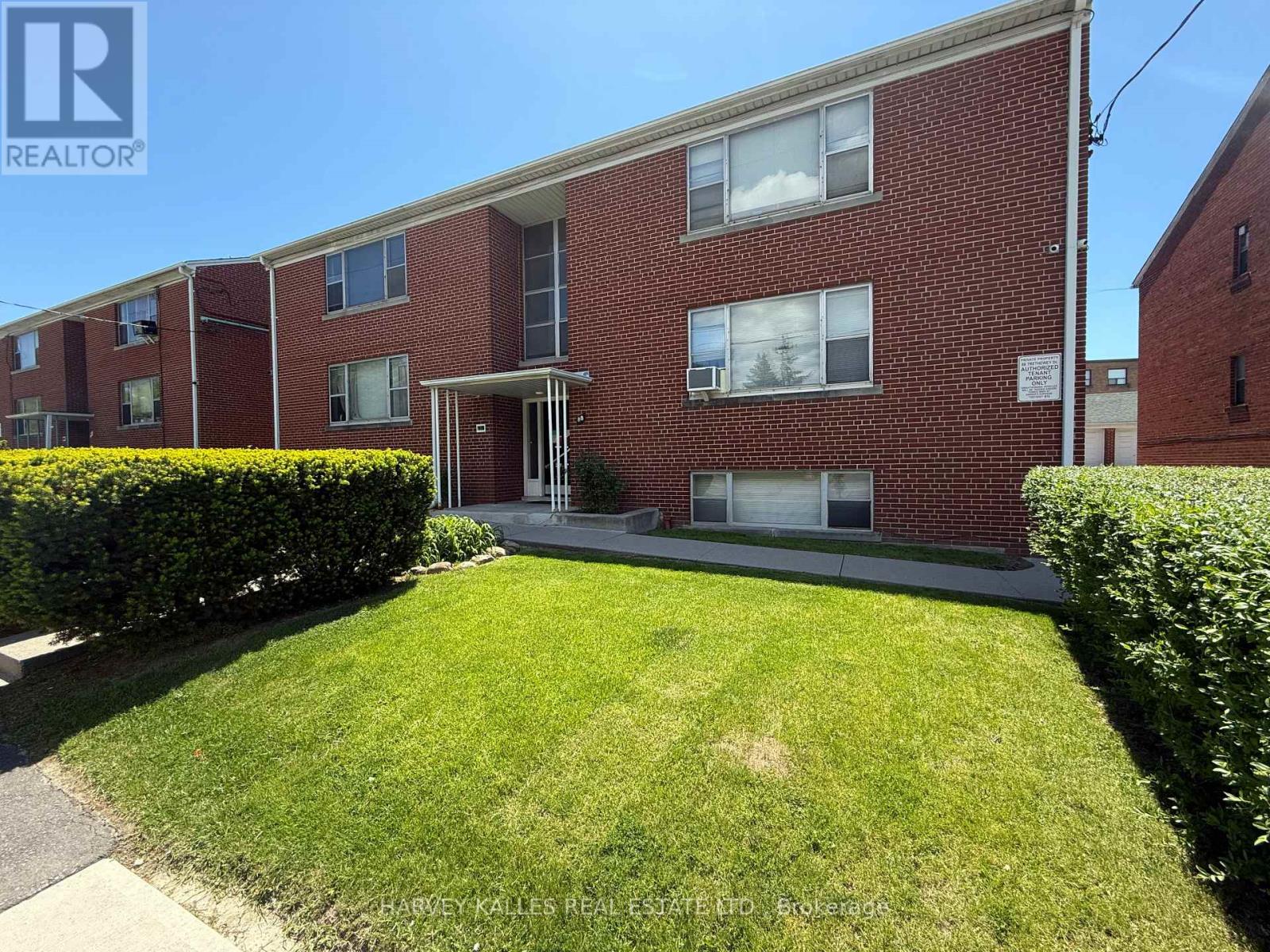 6 - 88 Trethewey Drive, Toronto, Ontario  M6M 4B4 - Photo 2 - W13722174