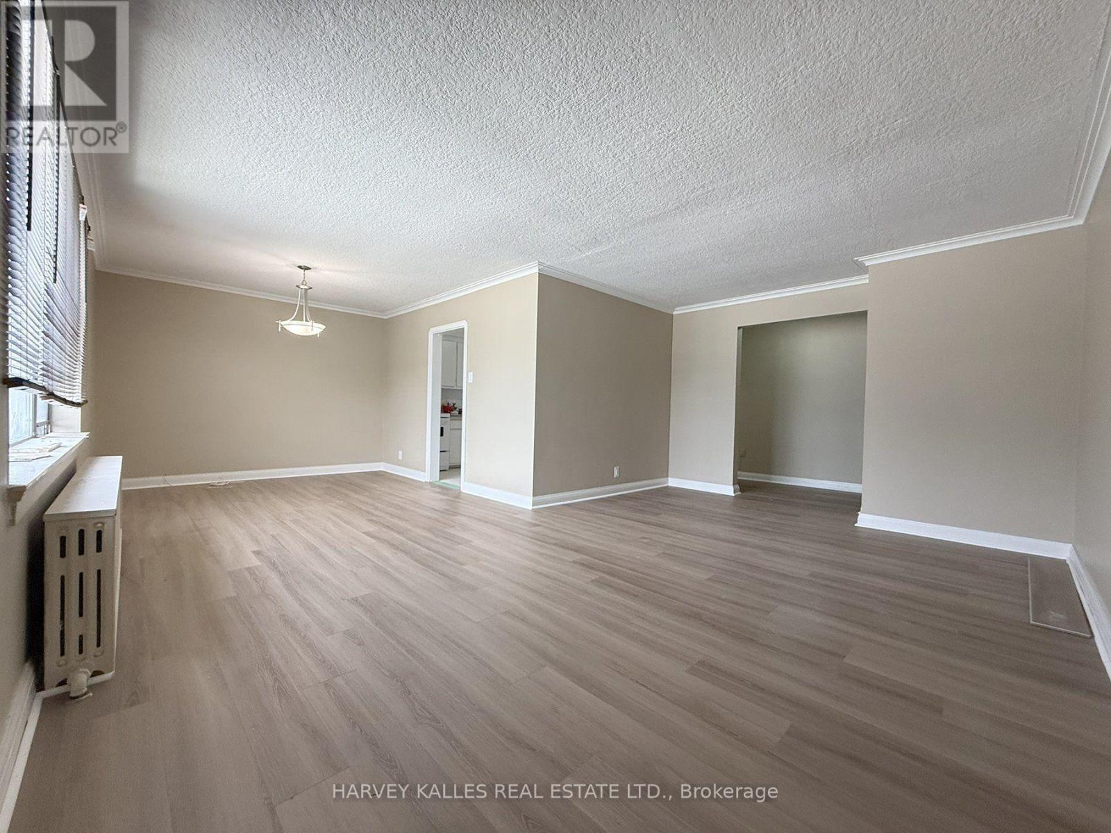 6 - 88 Trethewey Drive, Toronto, Ontario  M6M 4B4 - Photo 5 - W13722174