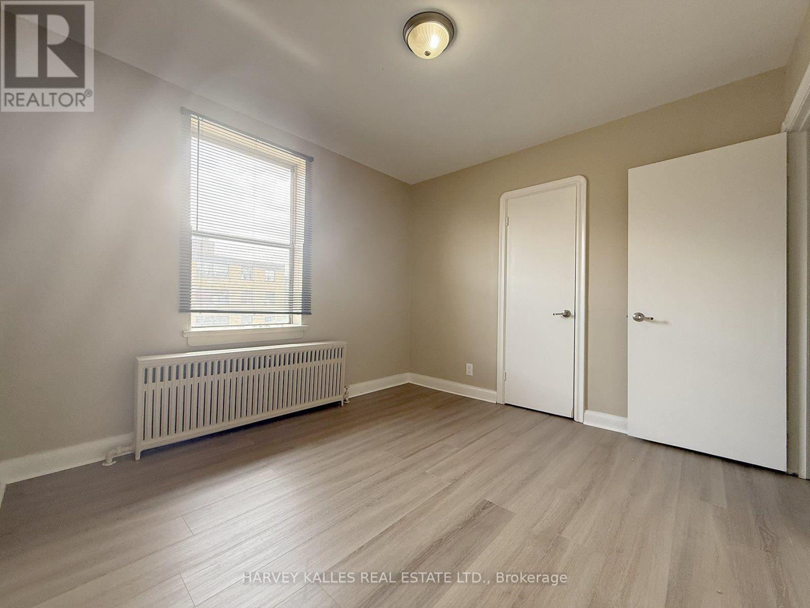 6 - 88 Trethewey Drive, Toronto, Ontario  M6M 4B4 - Photo 9 - W13722174