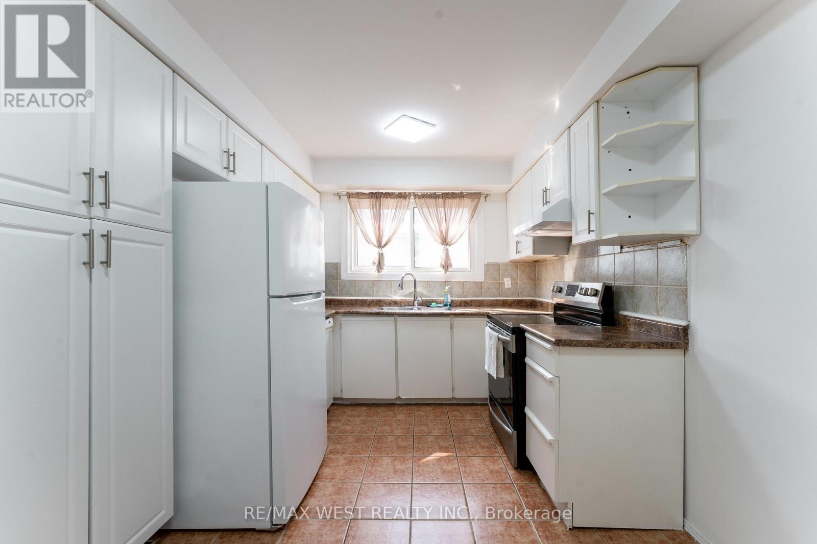 37 - 69 Maple Branch Path, Toronto, Ontario  M9P 3T4 - Photo 12 - W13722272