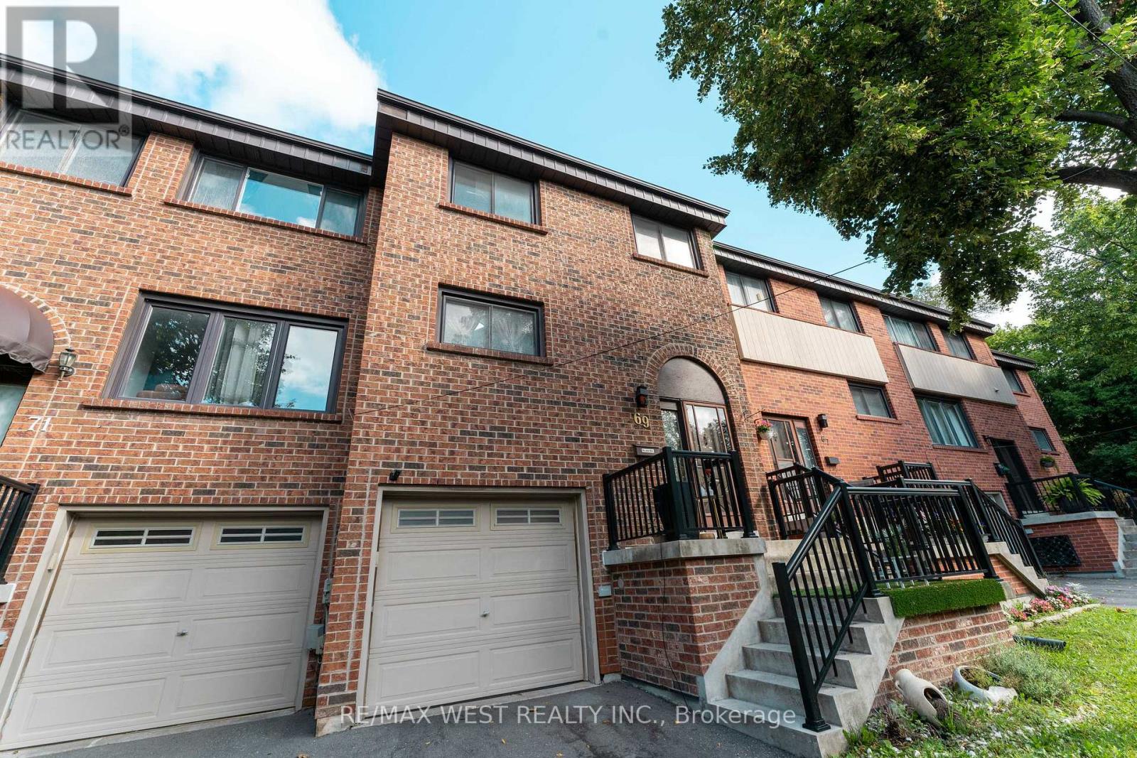 37 - 69 Maple Branch Path, Toronto, Ontario  M9P 3T4 - Photo 3 - W13722272