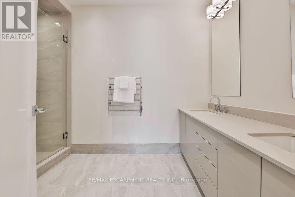 16 - 10 Maple Grove Drive, Oakville, Ontario  L6J 0E1 - Photo 16 - W13722284