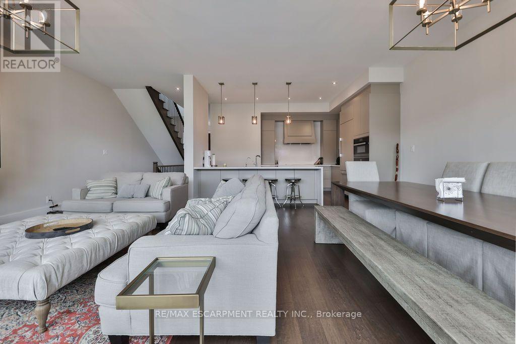 16 - 10 Maple Grove Drive, Oakville, Ontario  L6J 0E1 - Photo 8 - W13722284
